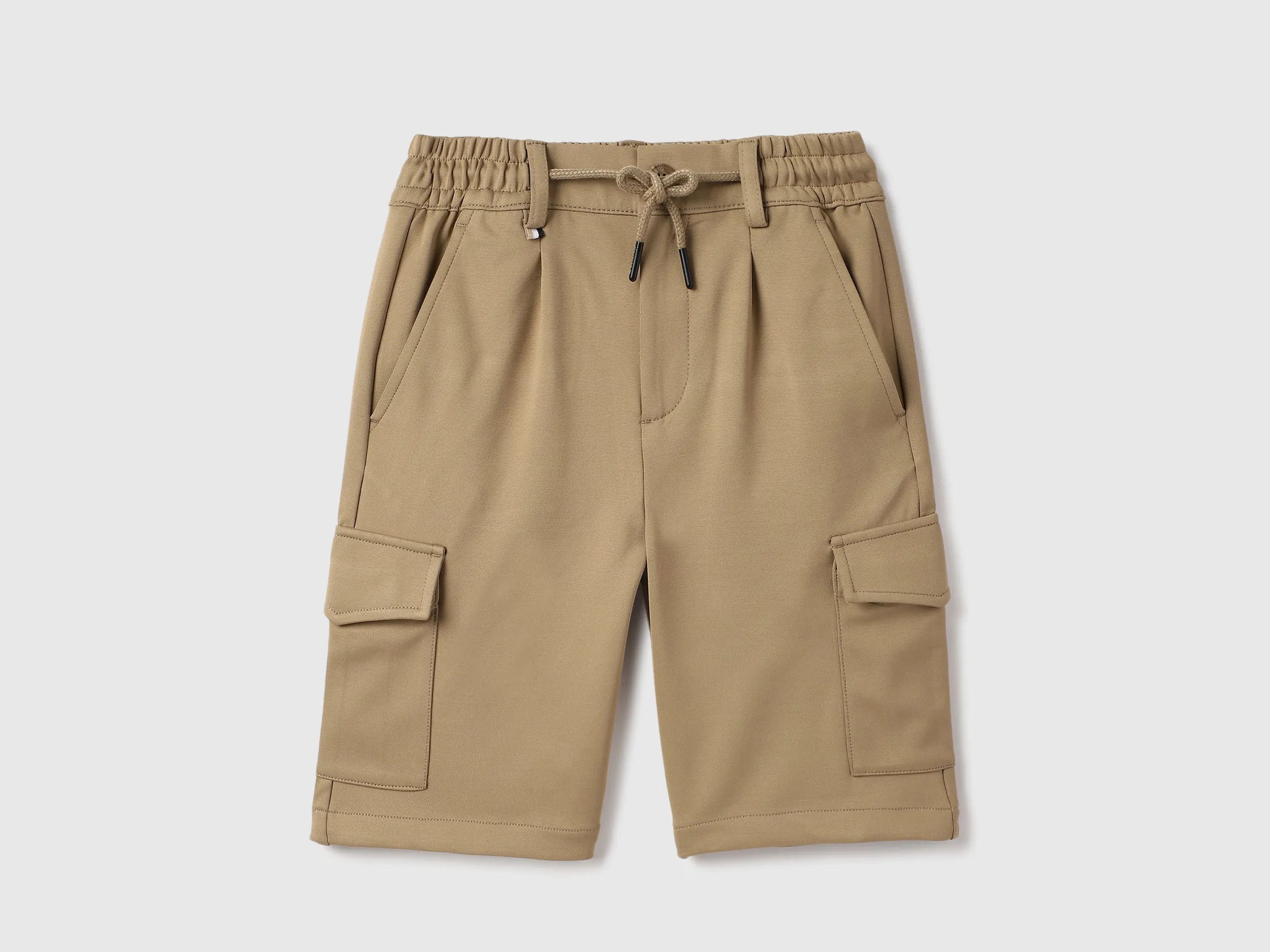 Solid Regular Fit Cargos Shorts