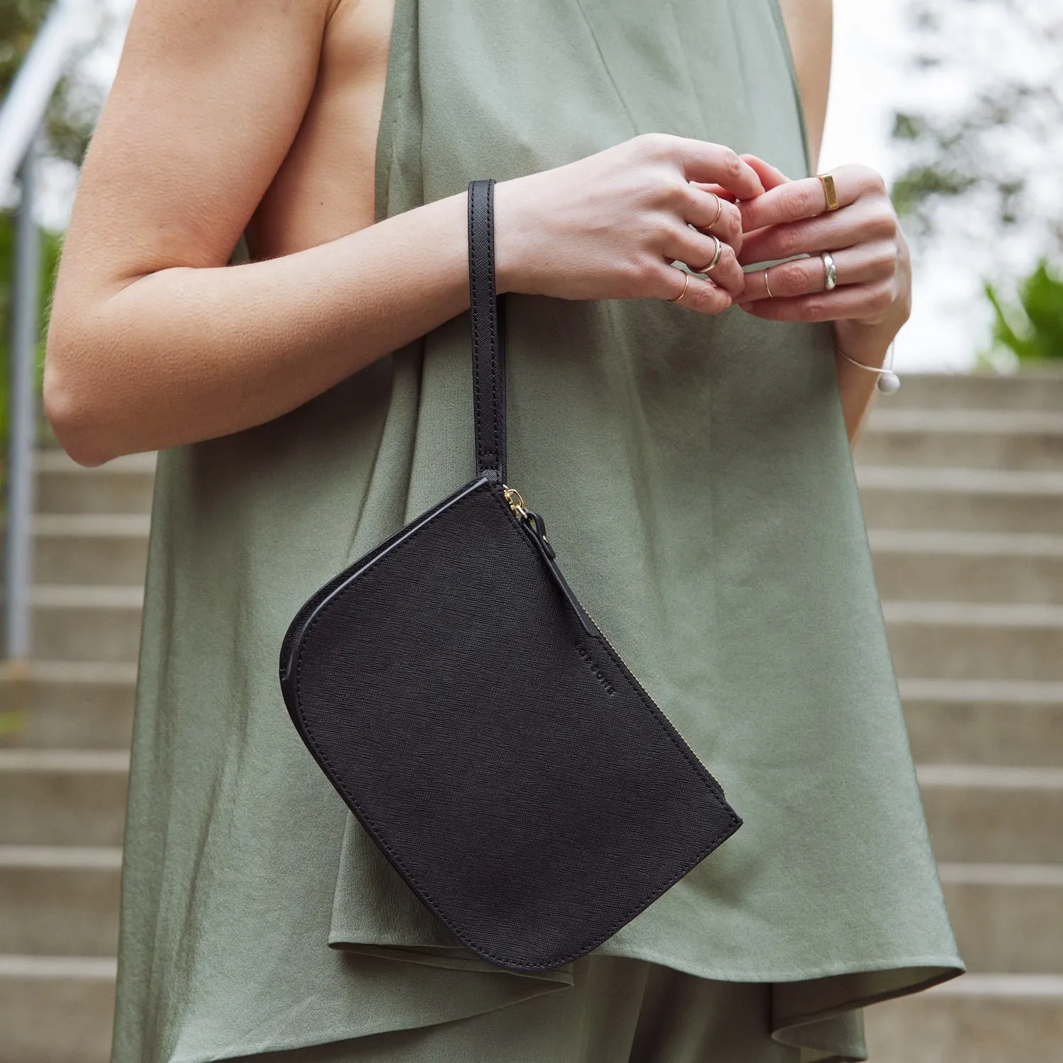 The Waverley 2 - Saffiano Leather - Black / Gold / Grey