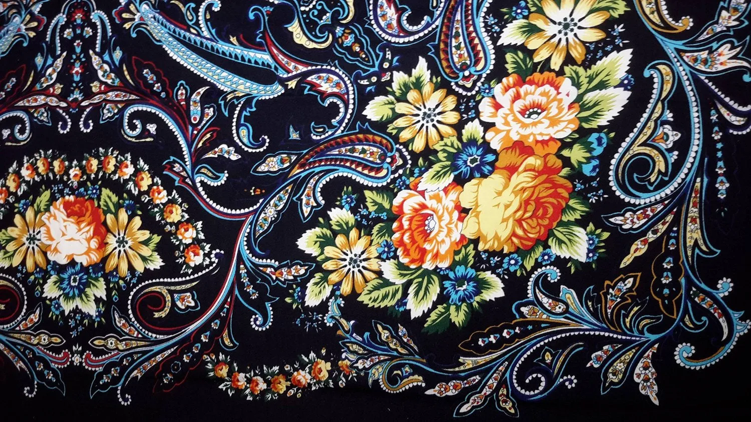 Traditional Polish Folk Shawl with Fringes - Exclusive Russian Collection - Black