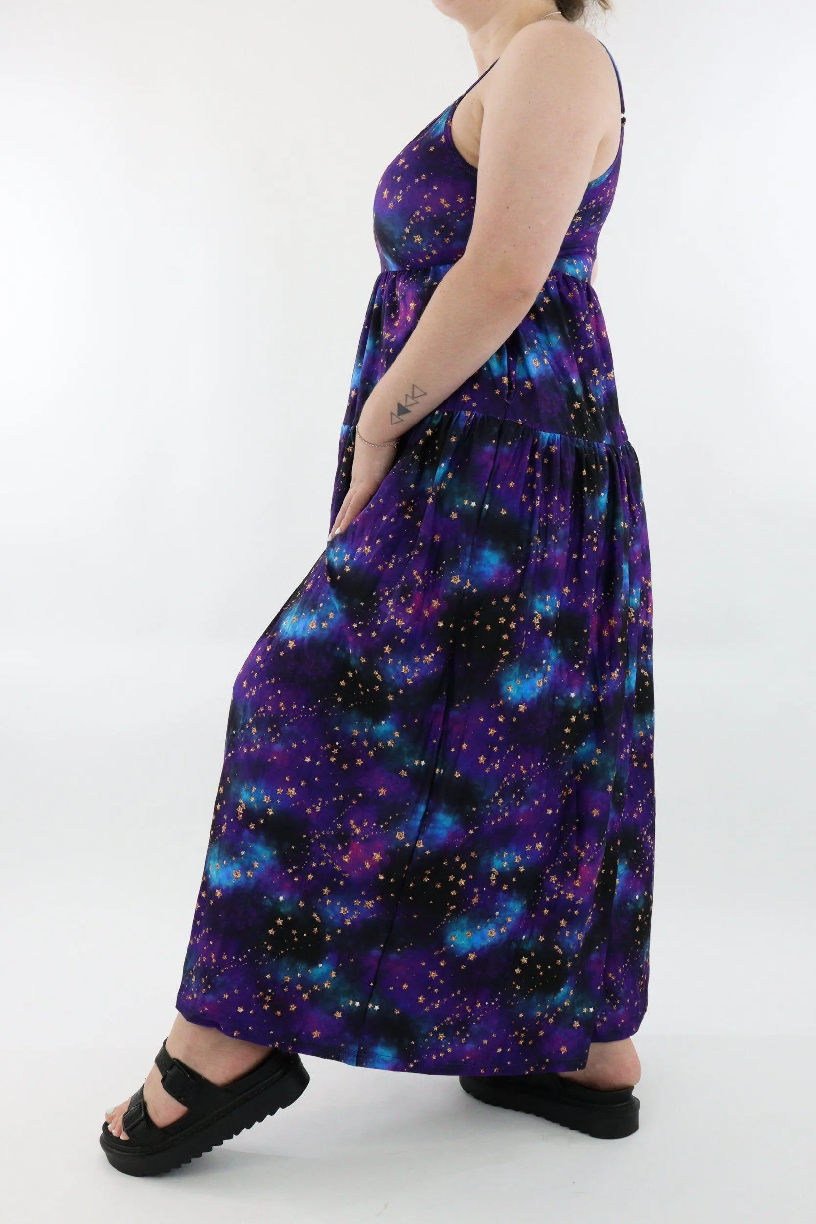Universe Shimmer - Strappy Maxi Dress - Pockets