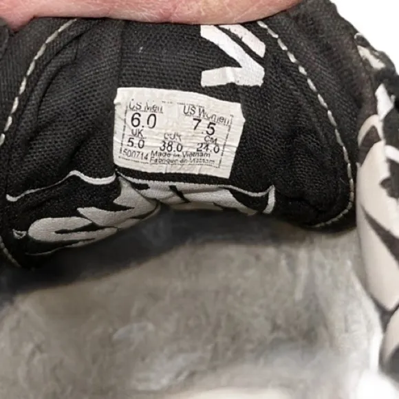 Vans Off the Wall Skate Sneakers