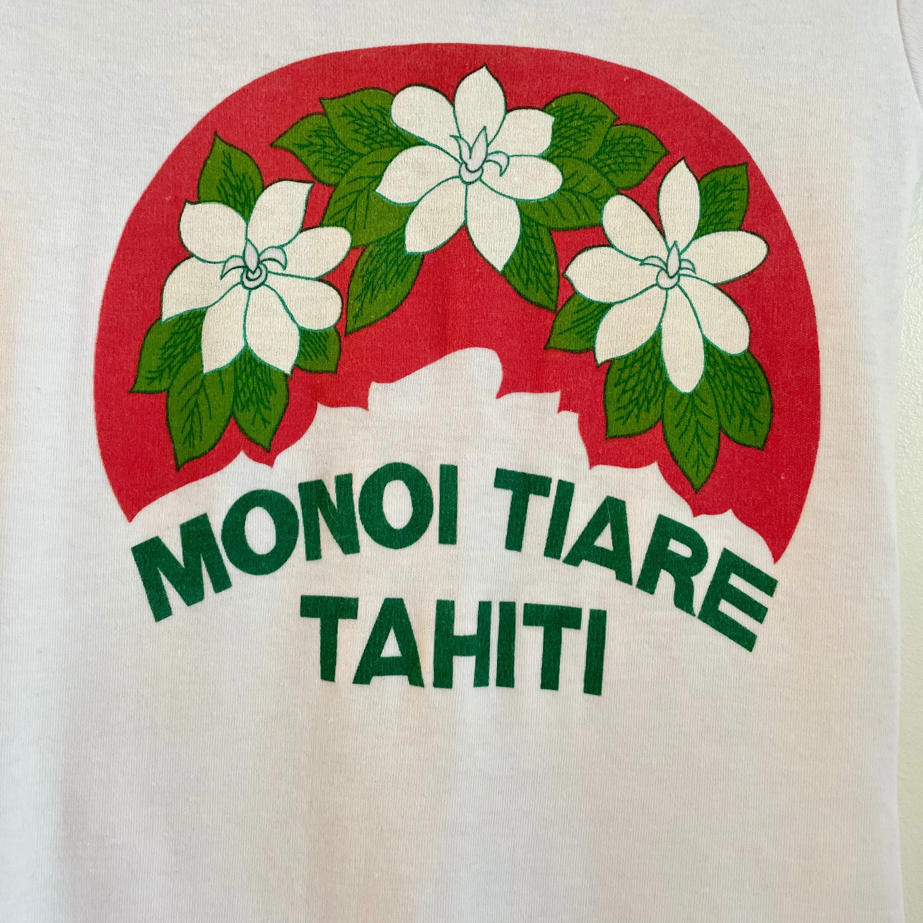 Vintage 70s 80s Hawaiian Perfection Monoi Tiare Tahiti Souvenir Scoop neck pullover // size Small Medium (HT2260)