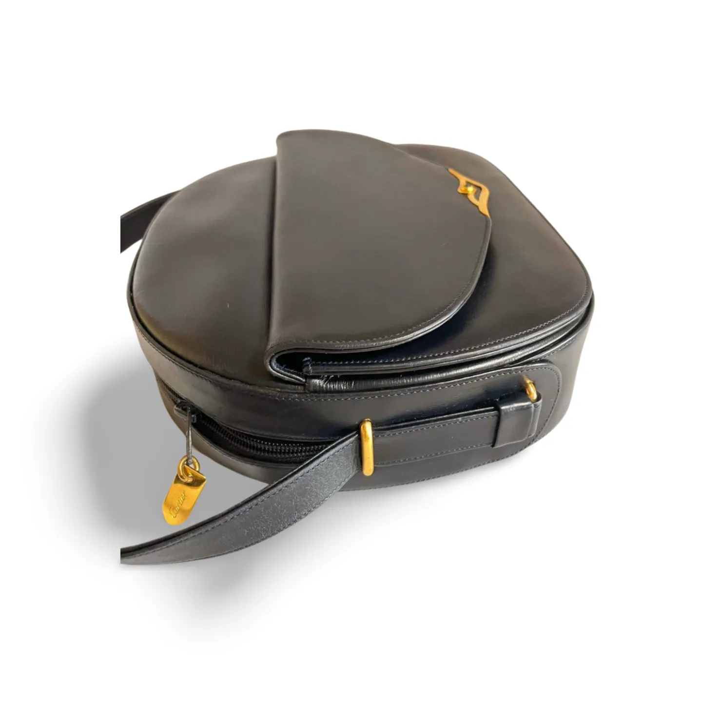 Vintage Cartier navy oval shape shoulder bag with blue stone and golden frame flap. Classic purse from Sapphire line. 050919ac1