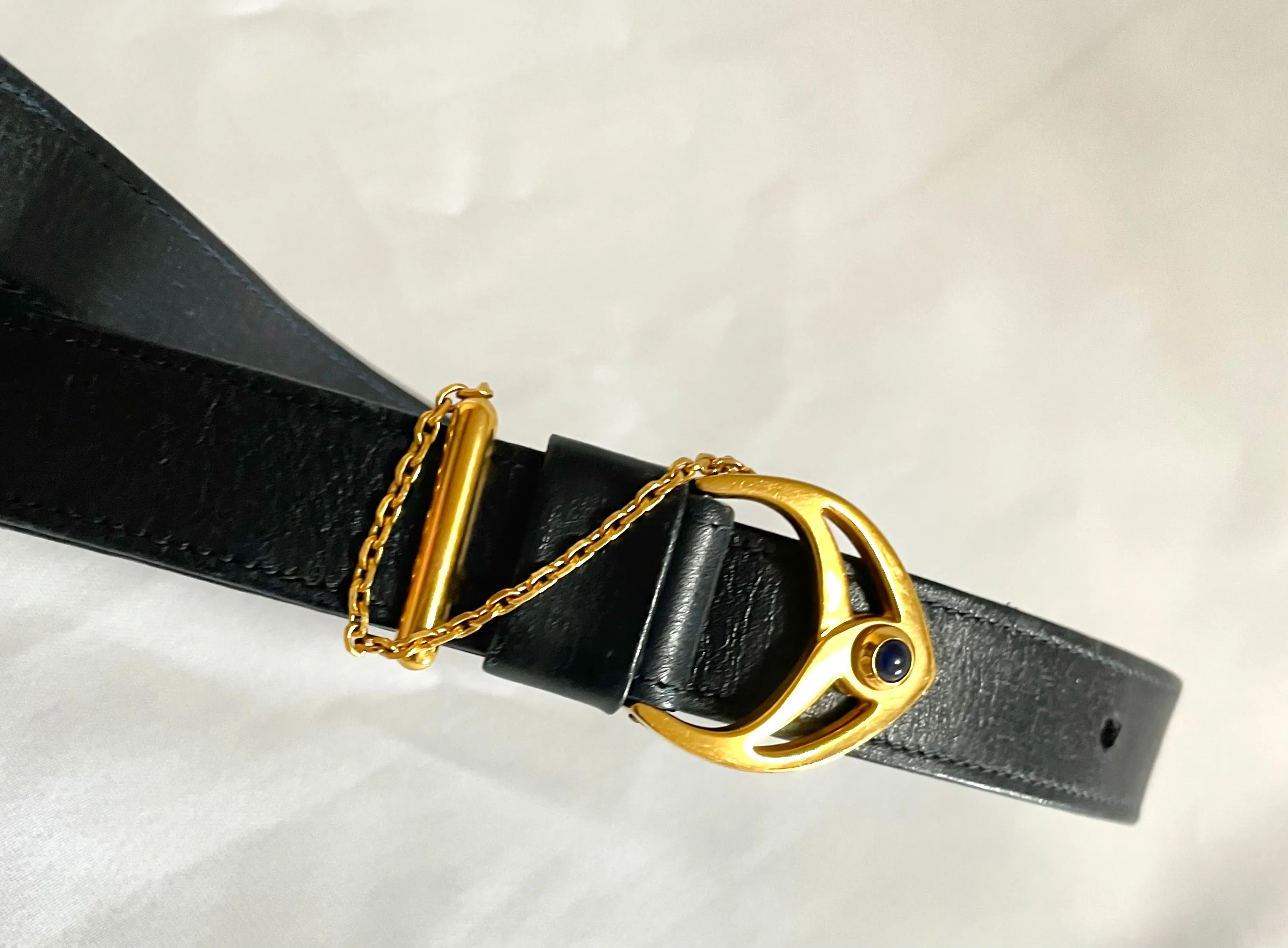 Vintage Cartier navy oval shape shoulder bag with blue stone and golden frame flap. Classic purse from Sapphire line. 050919ac1