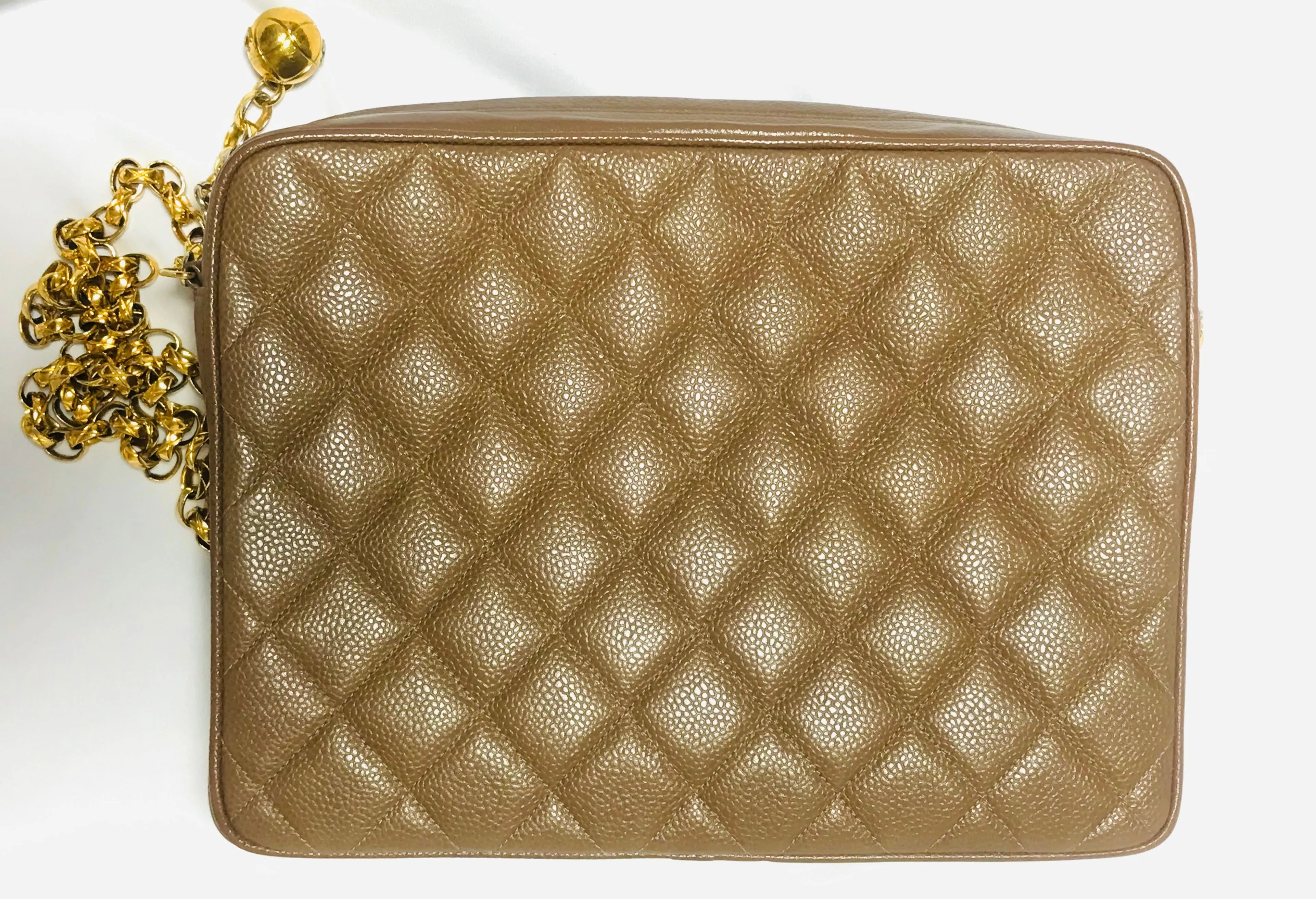 Vintage Chanel large brown caviar leather 2.55 camera bag style chain shoulder bag with golden CC ball charm. Must have purse. 0405161