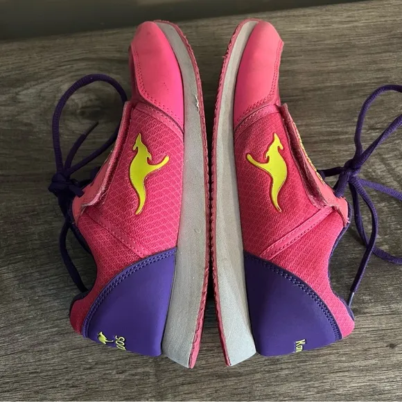 Vintage KangaROOS Pink Sneakers Big Kids Size 5 Hidden zipper pocket