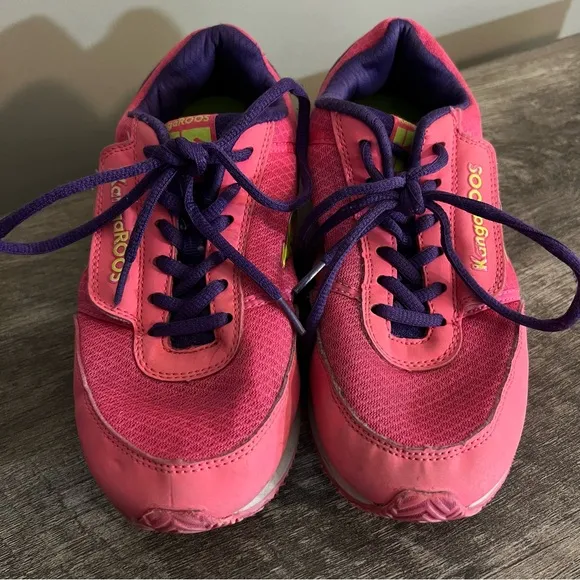 Vintage KangaROOS Pink Sneakers Big Kids Size 5 Hidden zipper pocket