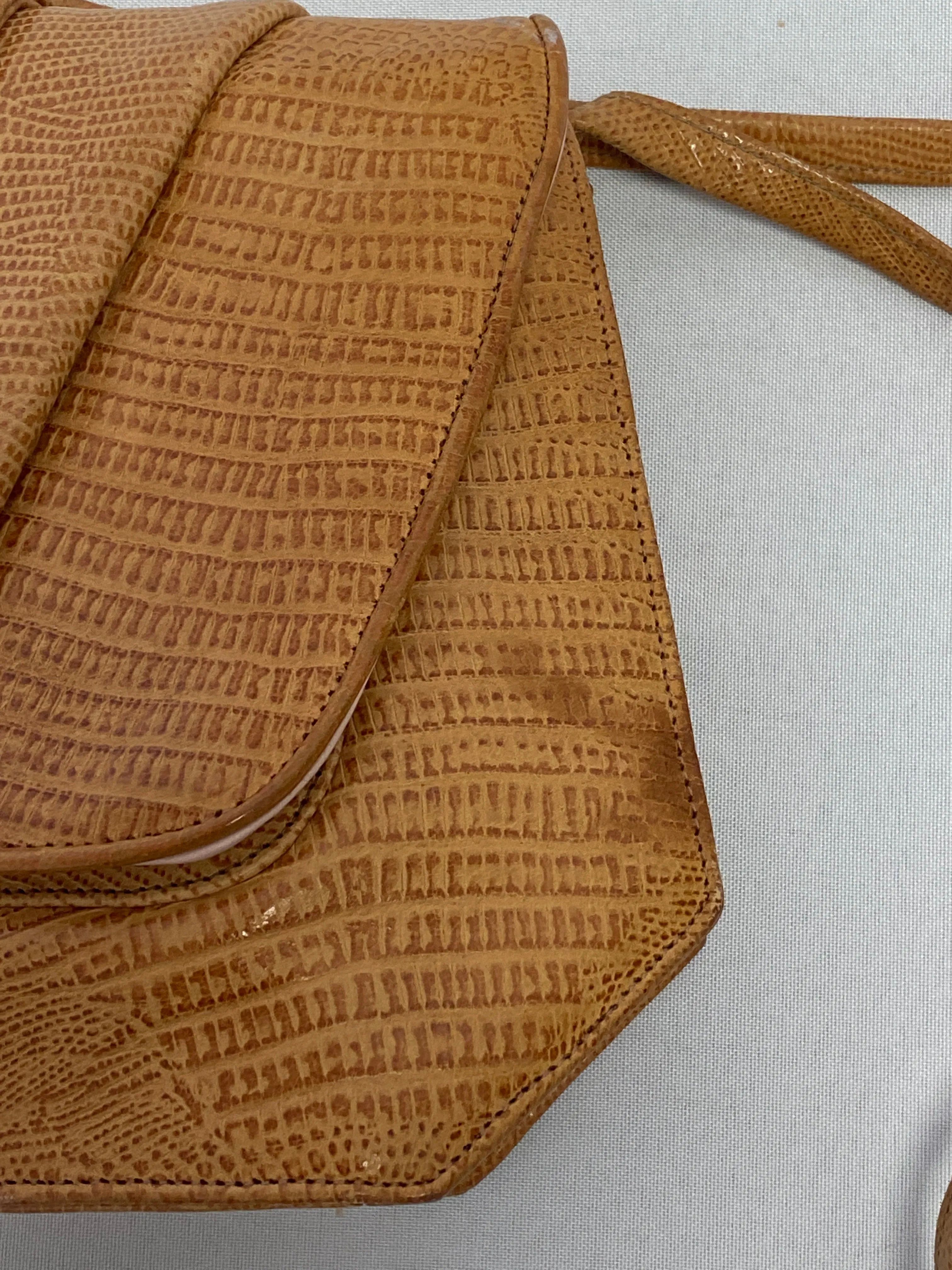 Vintage: Leather Shoulder Bag