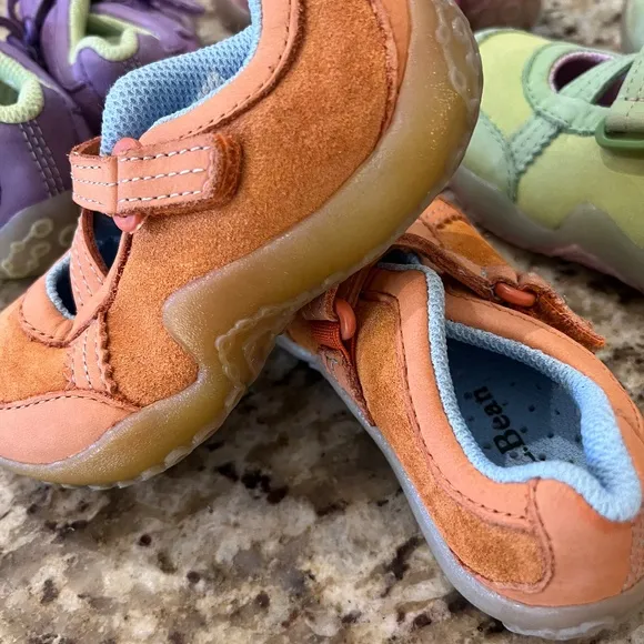 VINTAGE L.L BEAN sneakers Leather and suede with velcro closure Toddler SIZE 8