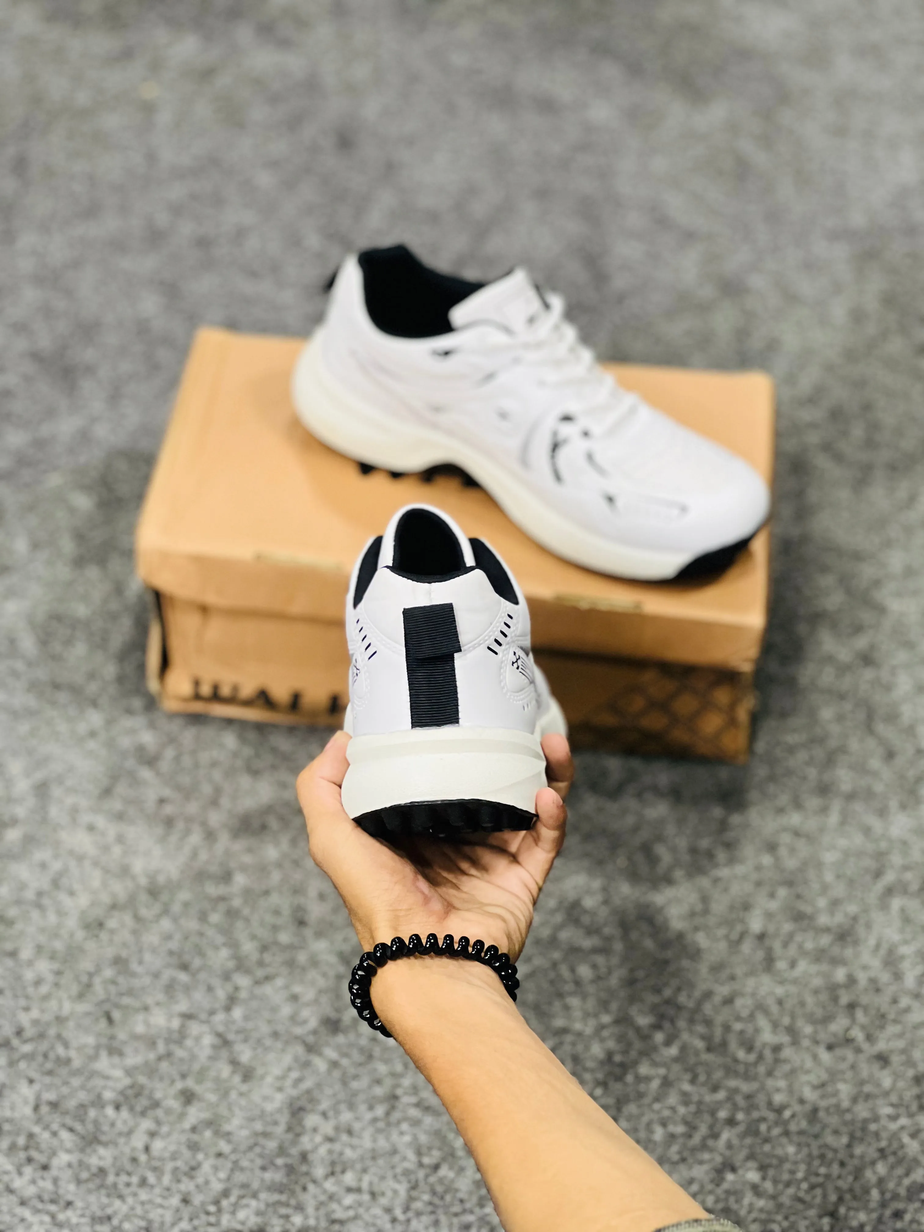 Walk Sports Gripper - White 2