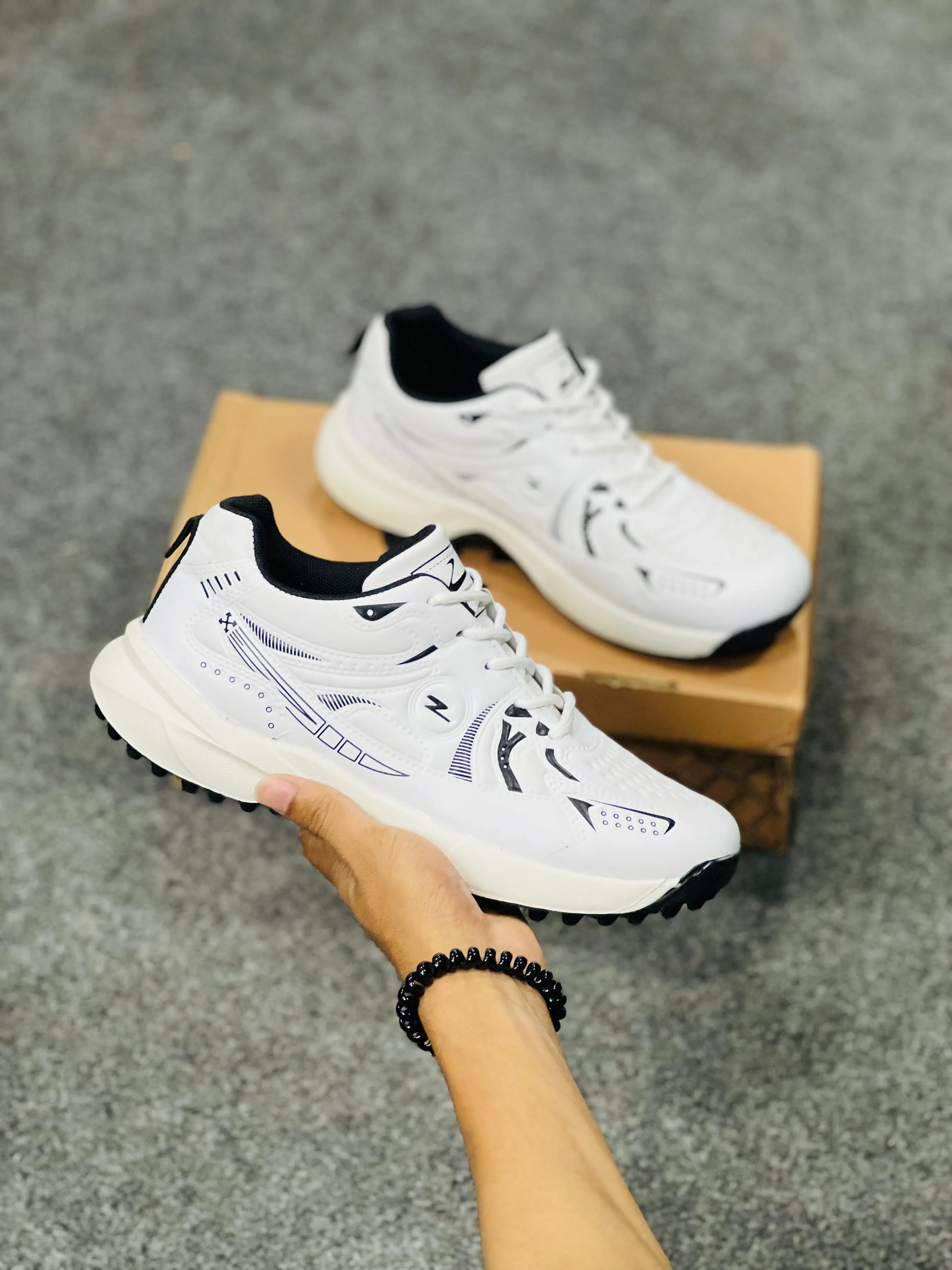 Walk Sports Gripper - White 2