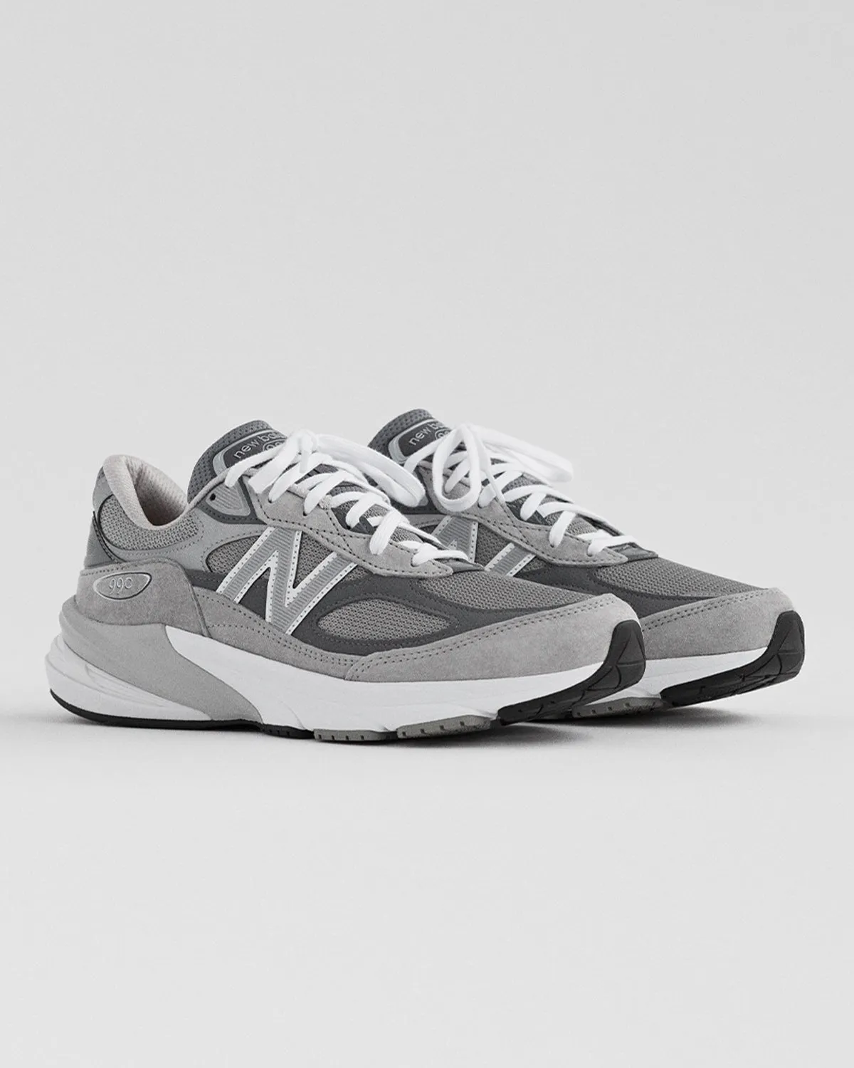 W's 990v6 'Made in USA' Grey