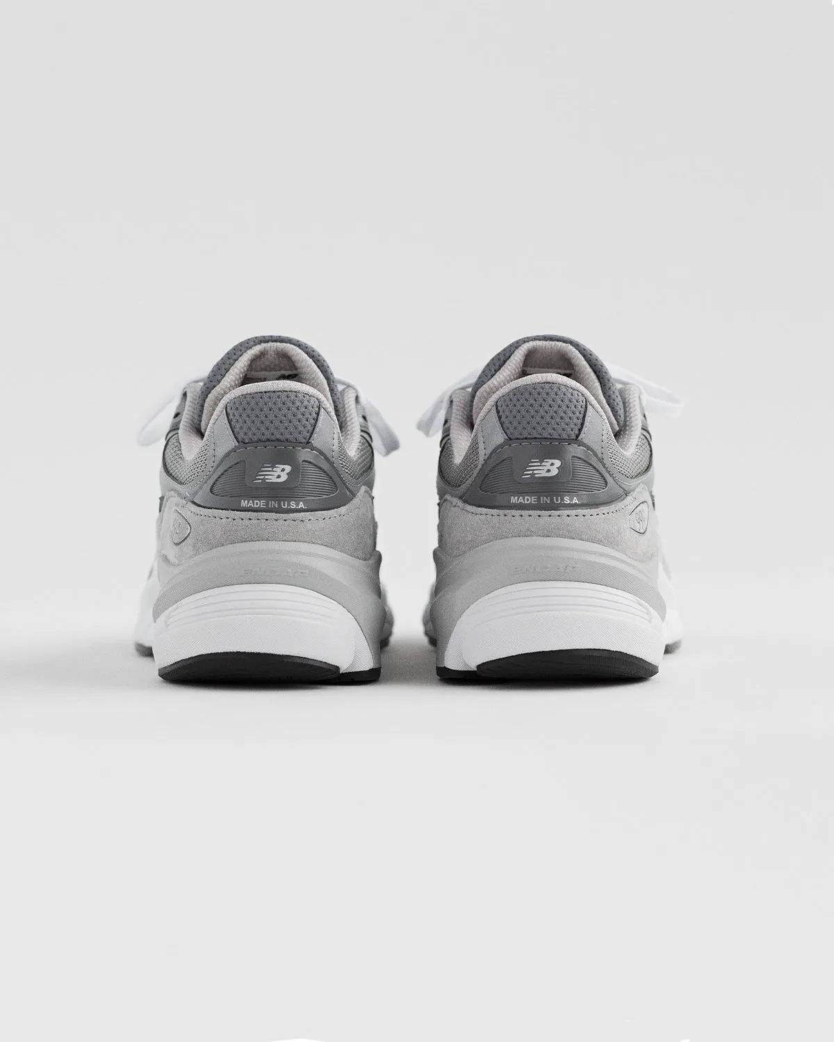 W's 990v6 'Made in USA' Grey
