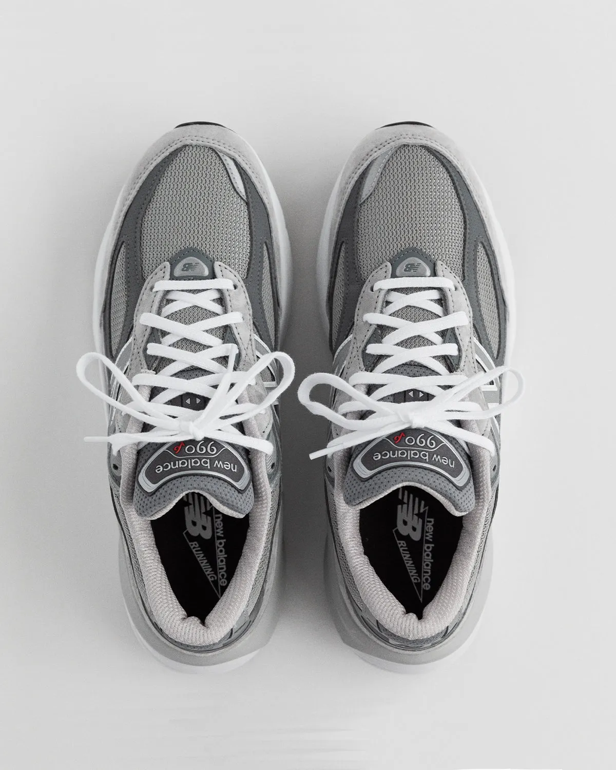 W's 990v6 'Made in USA' Grey