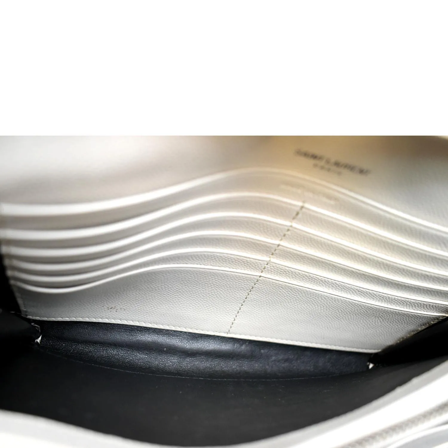 YVES SAINT LAURENT Grain De Poudre Envelope Chain Bag White